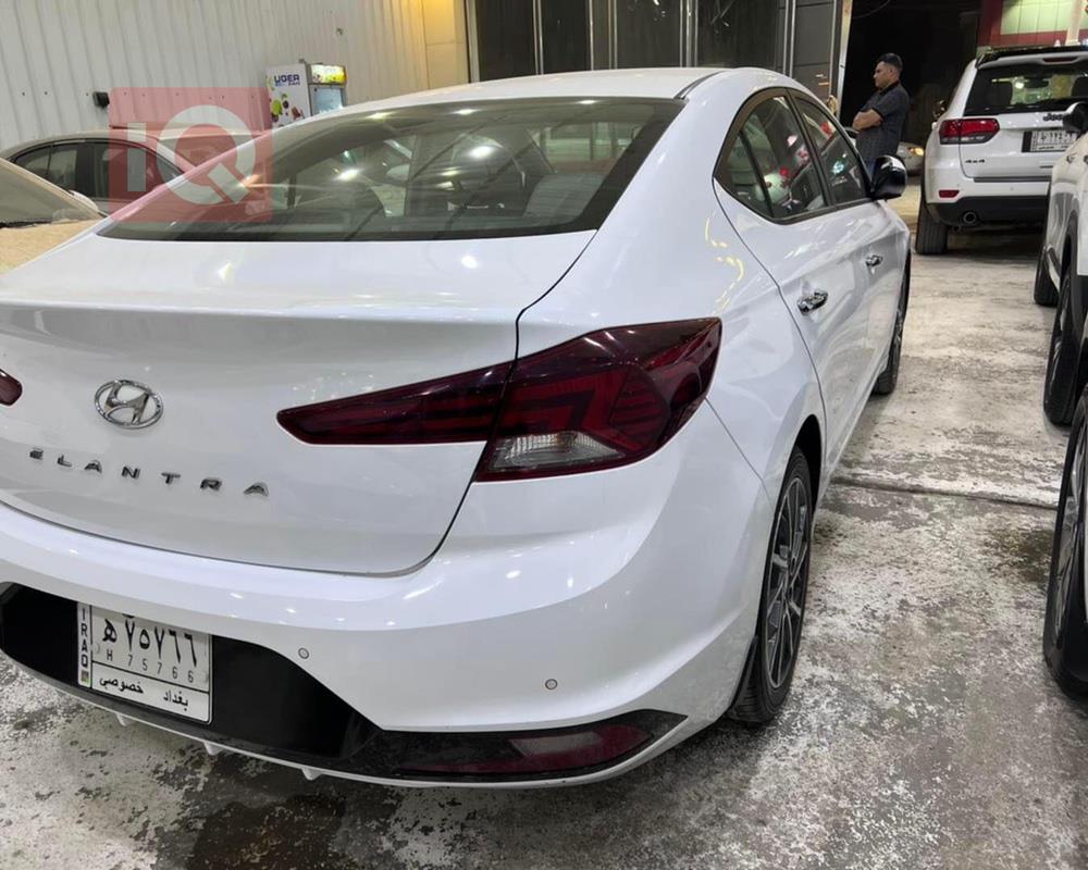 هیوندای ئەلەنترا